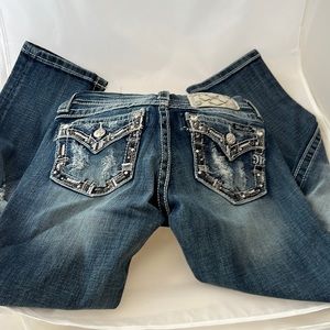 Miss Me Signature Jeans, wore only once, low cut. Inseam 28. Like new****